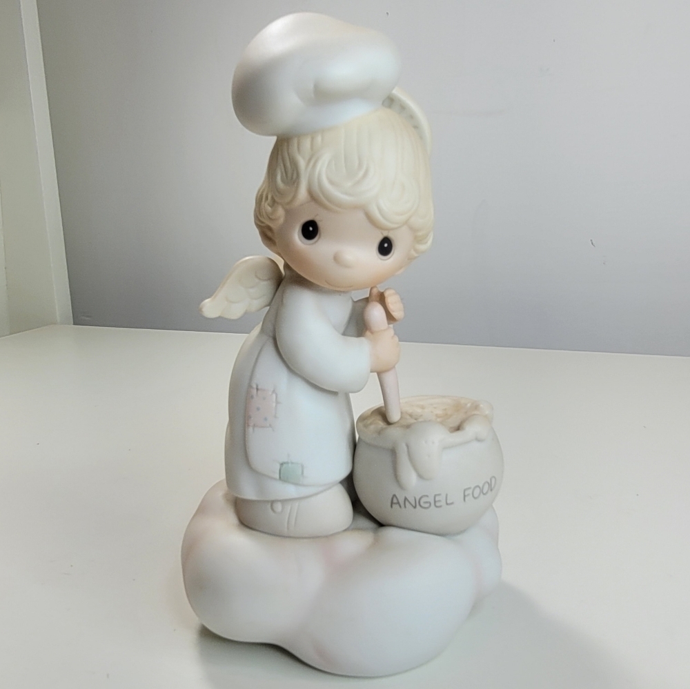 Precious Moments Taste and See That The Lord is good, Heavenly Halos Figurine